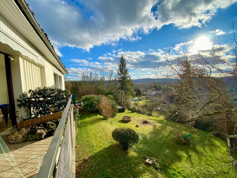 Maison - 165 m² - 6 pièces