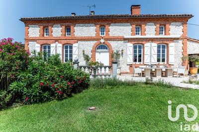 Maison - 330 m² - 7 pièces