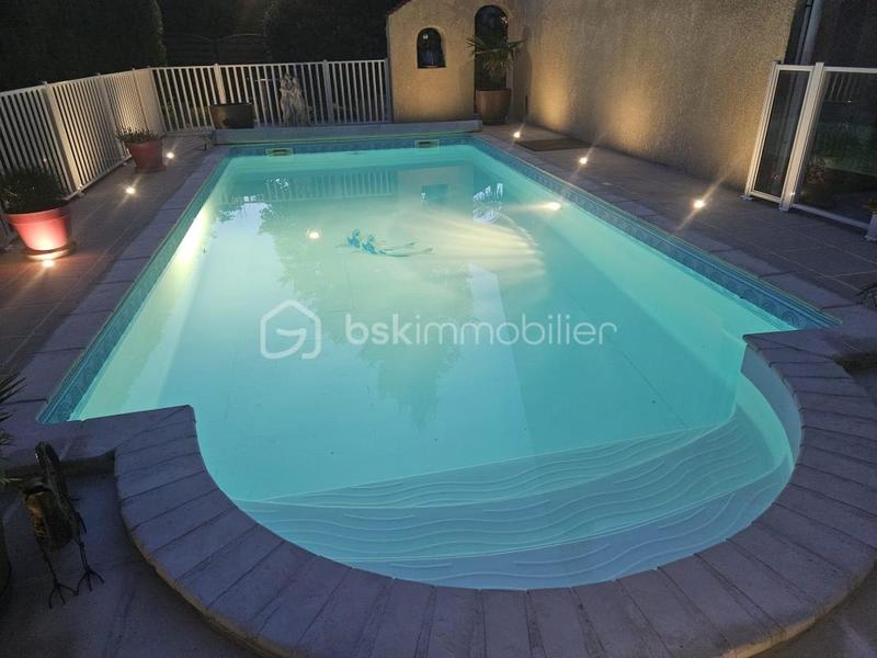 Maison traditionnelle - 171 m² - 5 pièces