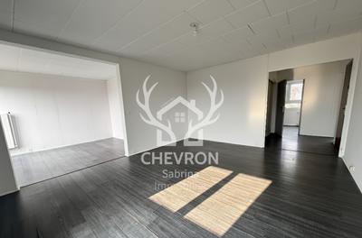 Appartement - 81 m² - 4 pièces