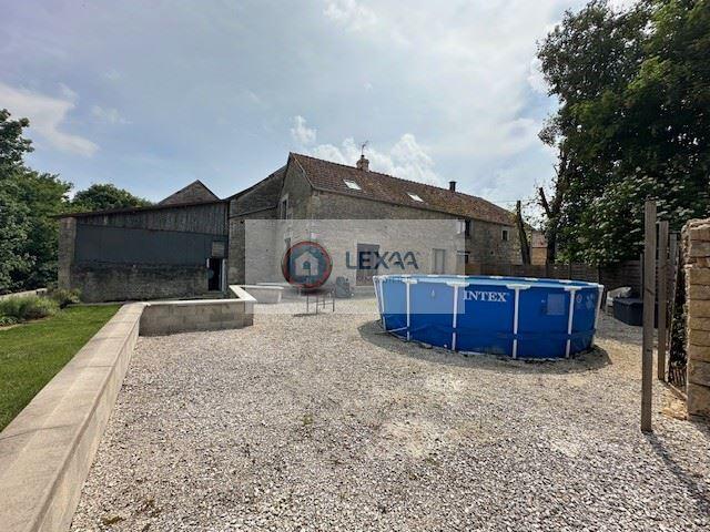 Maison de village - 182 m² - 9 pièces