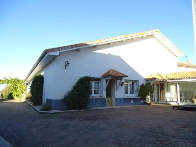 Maison de campagne - 252 m² - 7 pièces