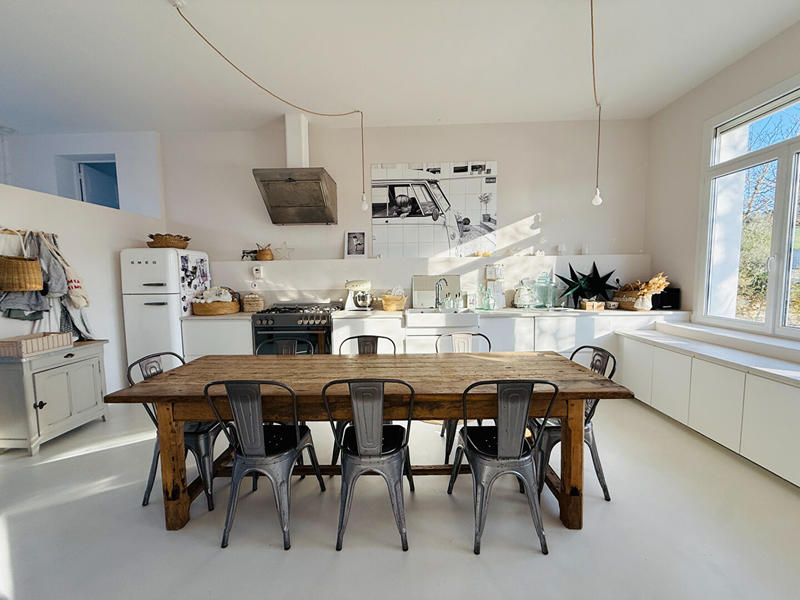 Maison - 292 m² - 10 pièces