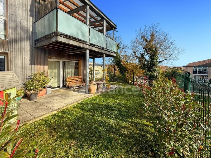 Appartement - 76 m² - 3 pièces