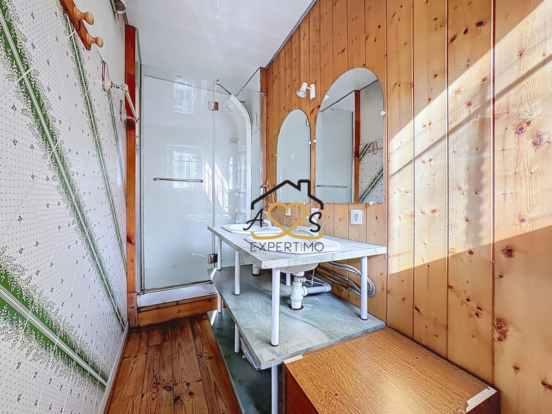 Maison - 94 m² - 6 pièces