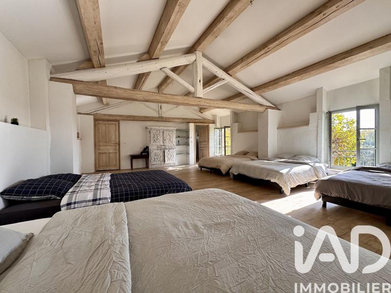 Maison - 420 m² - 10 pièces