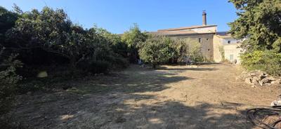 Terrain constructible - 710 m²