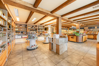 Local commercial - 236 m²