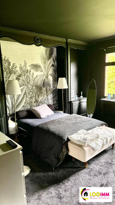 Maison - 255 m² - 8 pièces