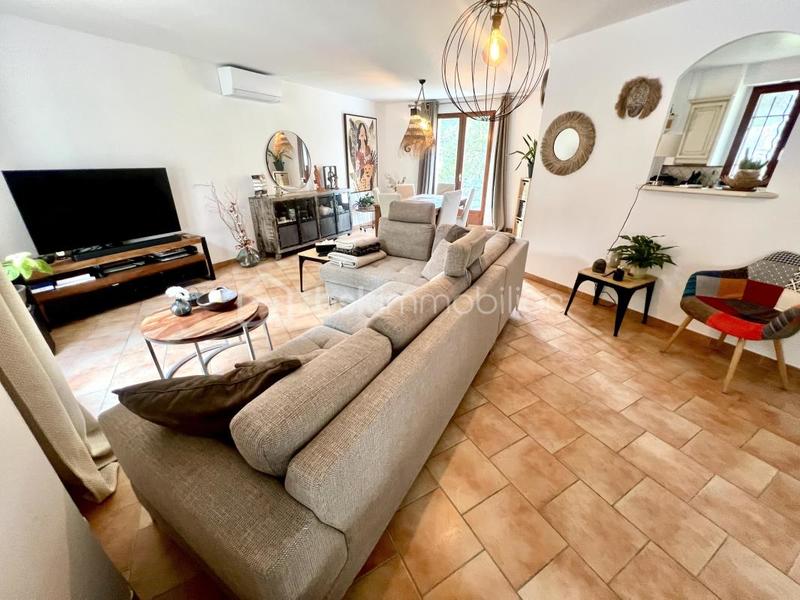 Villa - 100 m² - 4 pièces