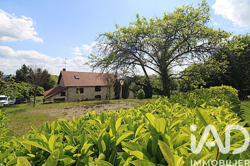 Maison de village - 180 m² - 9 pièces