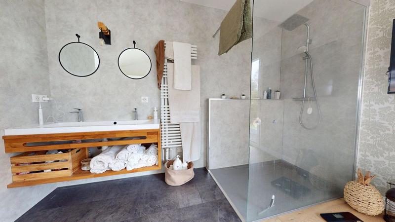 Pavillon - 183 m² - 7 pièces