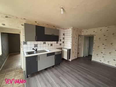 Maison - 127 m² - 7 pièces