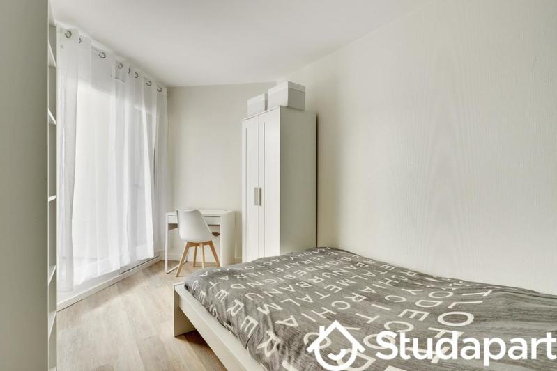 Chambre - 11 m² - 1 pièce