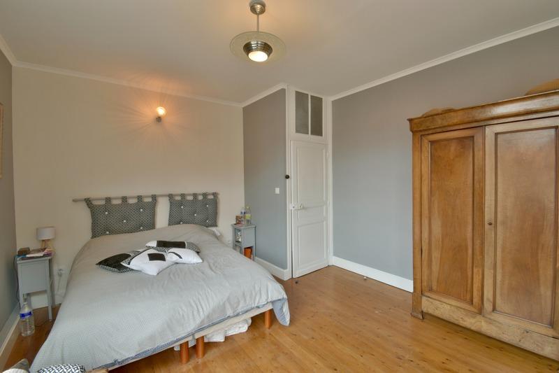 Maison bourgeoise - 245 m² - 8 pièces