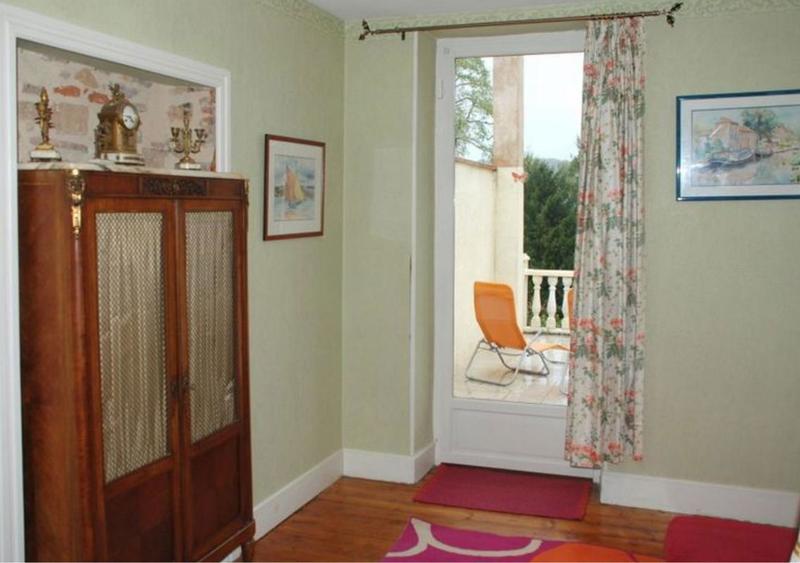 Maison - 290 m² - 9 pièces