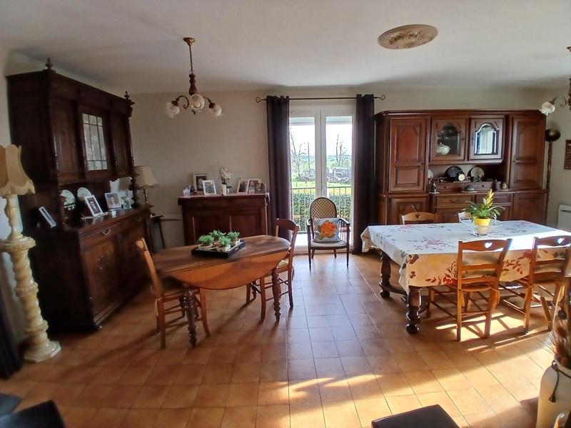 Maison - 140 m² - 6 pièces