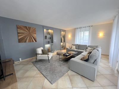 Maison - 163 m² - 7 pièces