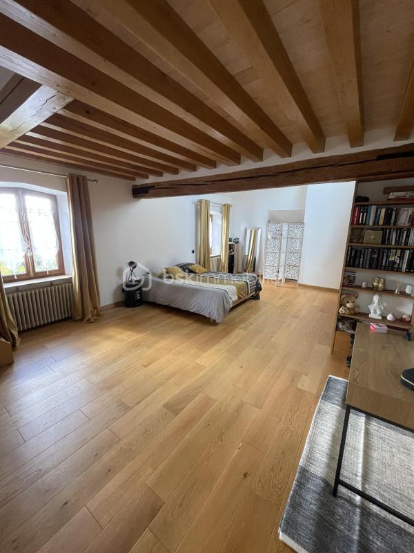 Maison ancienne - 180 m² - 6 pièces