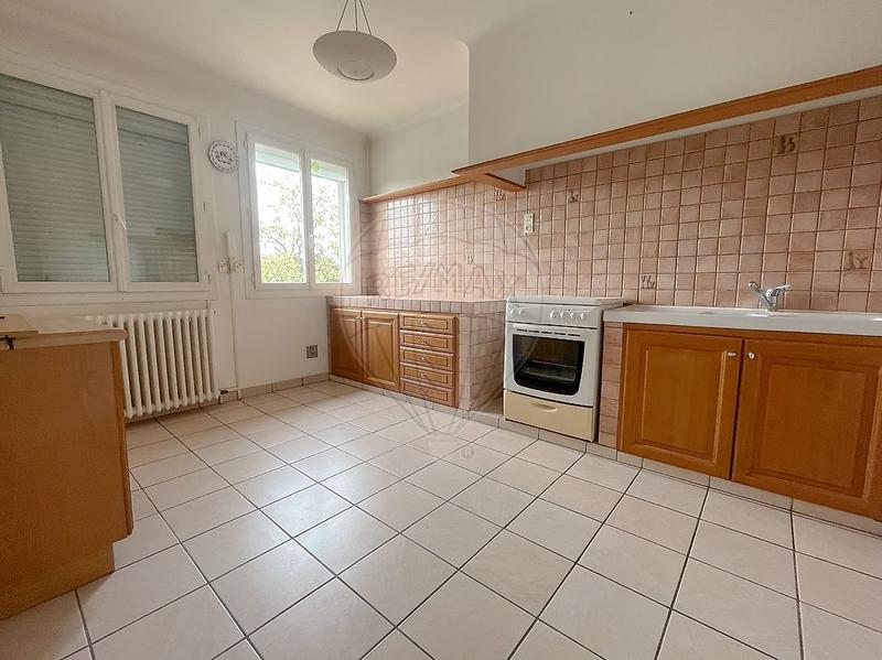 Maison - 175 m² - 7 pièces