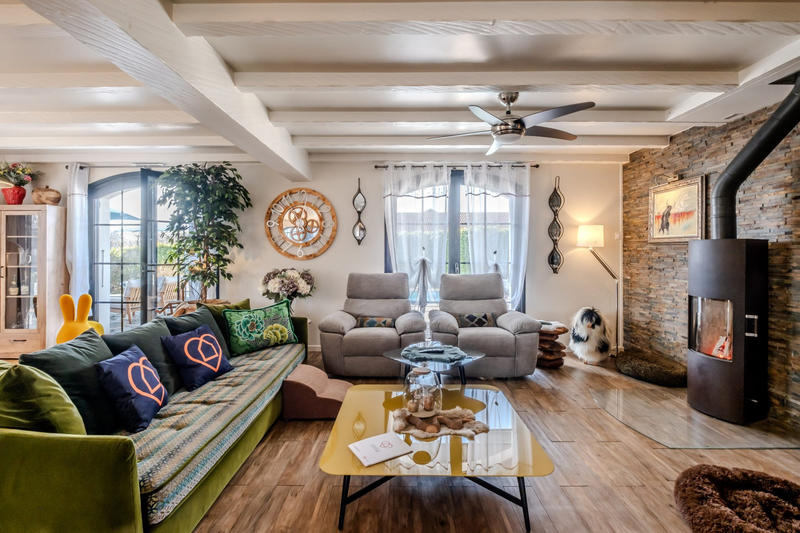 Maison - 206 m² - 7 pièces