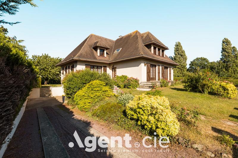 Maison - 240 m² - 7 pièces