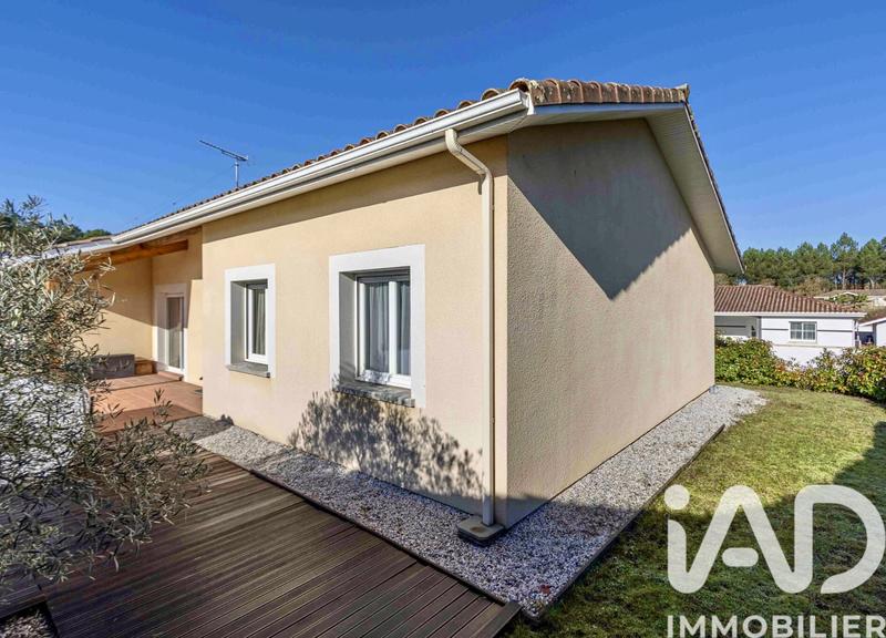 Maison - 104 m² - 5 pièces
