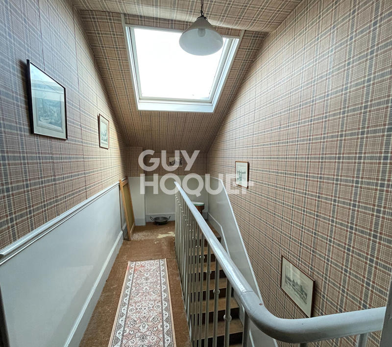 Maison - 189 m² - 7 pièces