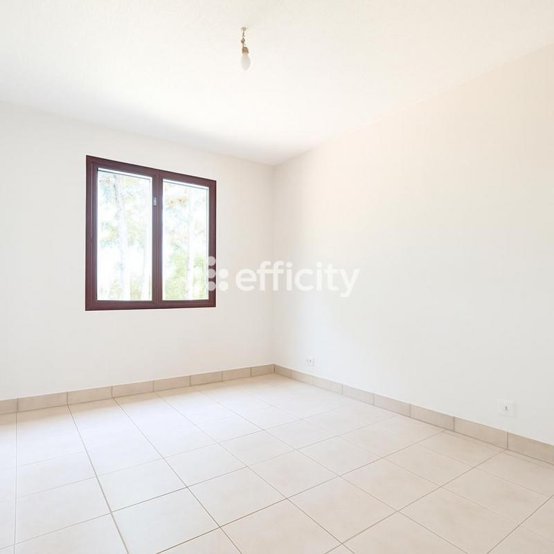 Maison - 88 m² - 5 pièces