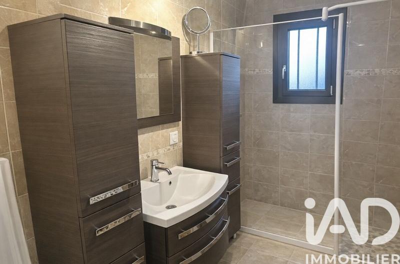 Maison - 180 m² - 9 pièces