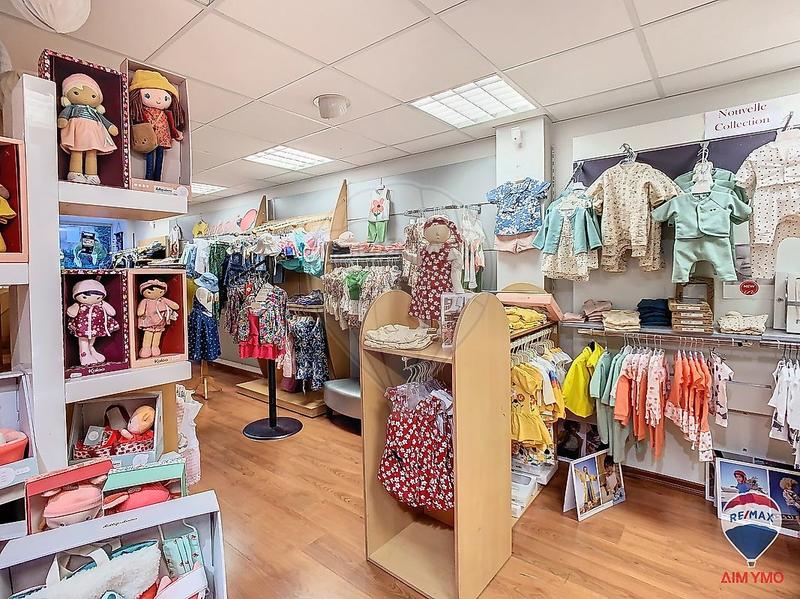 Magasins - 100 m² - 4 pièces