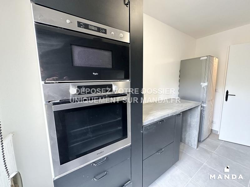 Chambre - 12 m² - 5 pièces