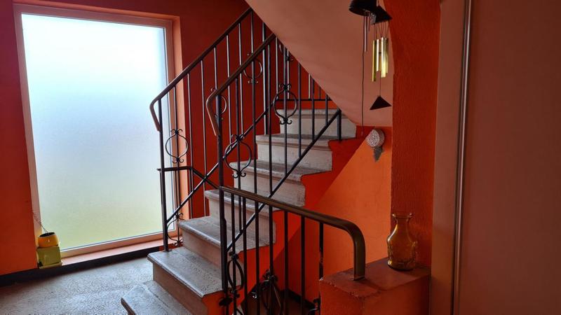 Maison - 260 m² - 13 pièces