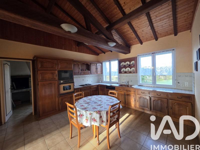 Maison - 143 m² - 5 pièces