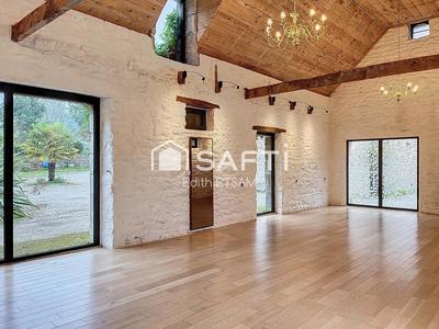 Maison - 605 m² - 11 pièces