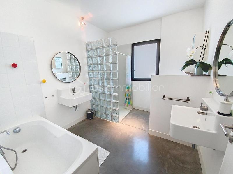 Maison - 168 m² - 5 pièces