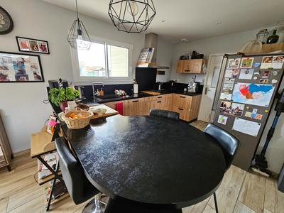 Maison - 122 m² - 5 pièces