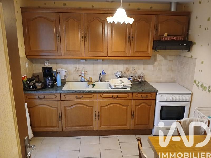 Maison - 212 m² - 11 pièces