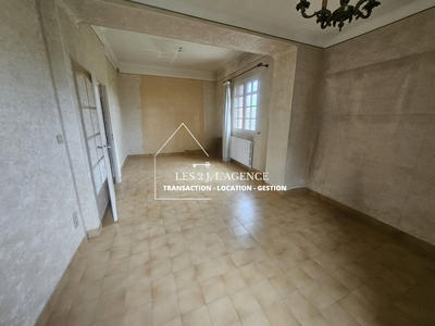 Maison - 99 m² - 4 pièces