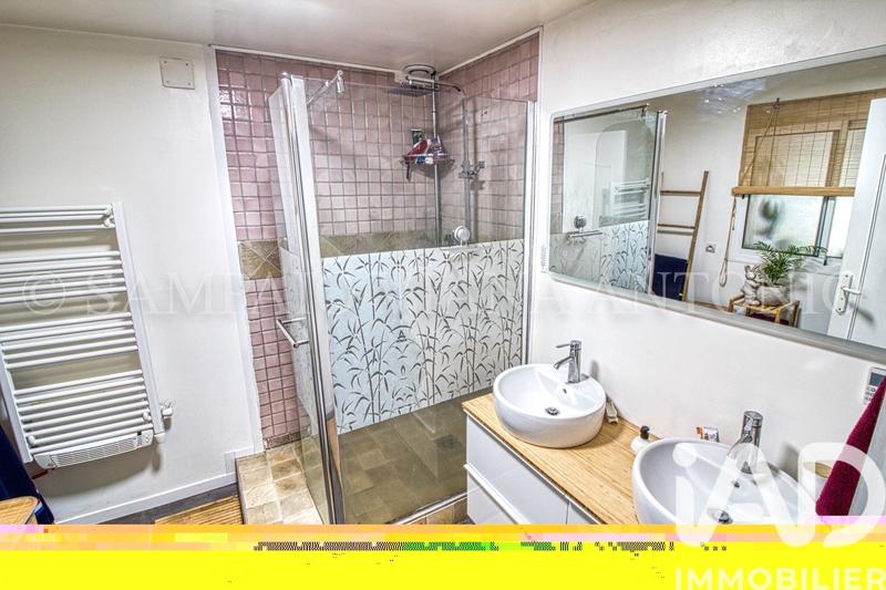 Maison - 183 m² - 7 pièces