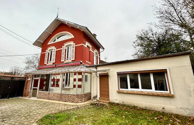 Maison - 111 m² - 6 pièces