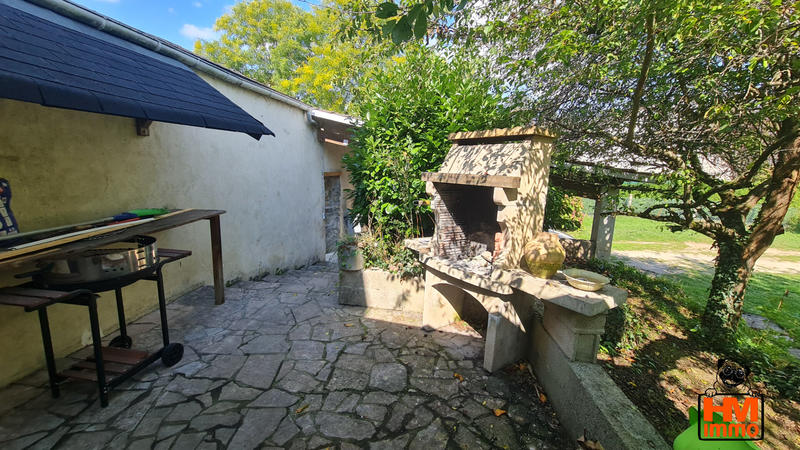 Maison - 235 m² - 8 pièces