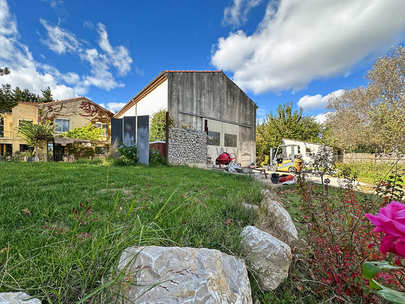 Maison - 260 m² - 8 pièces