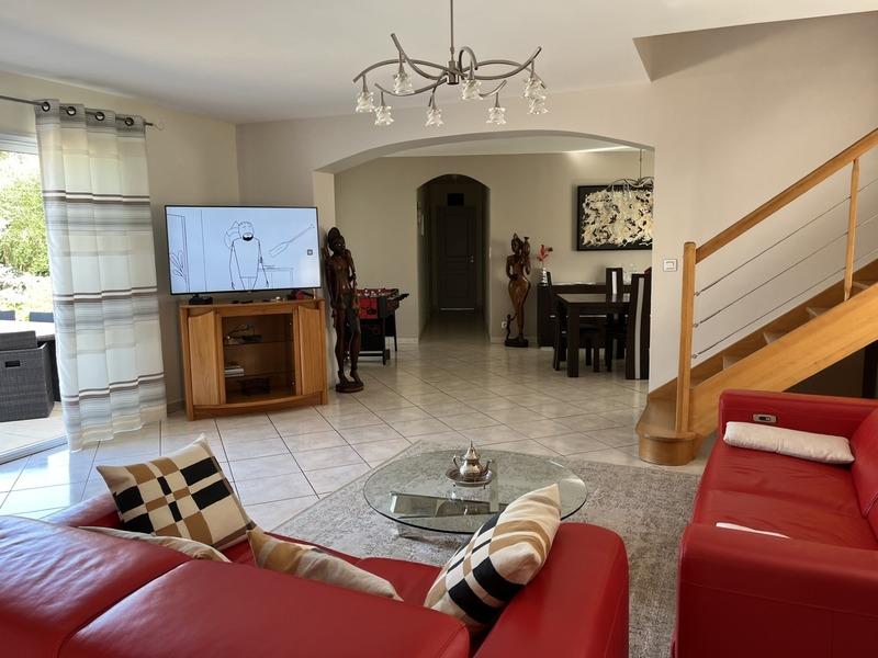 Maison - 172 m² - 7 pièces