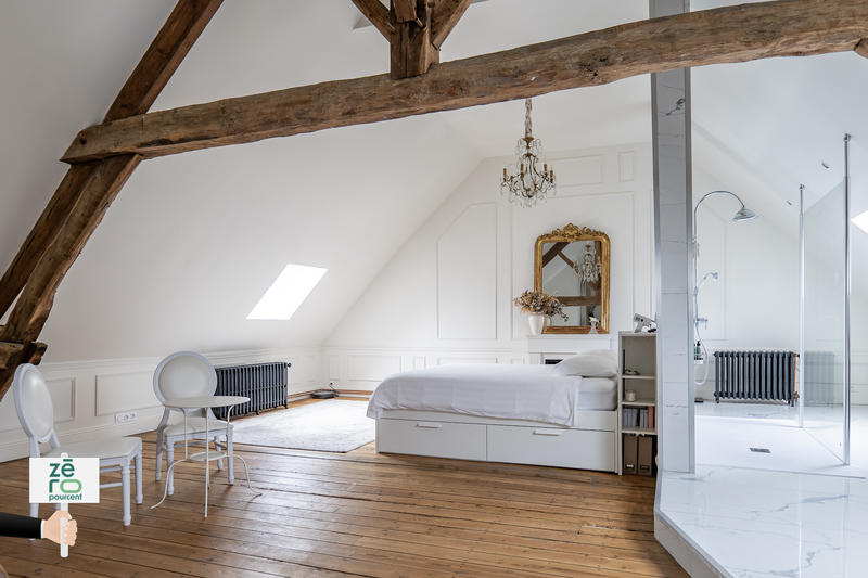 Maison - 256 m² - 8 pièces