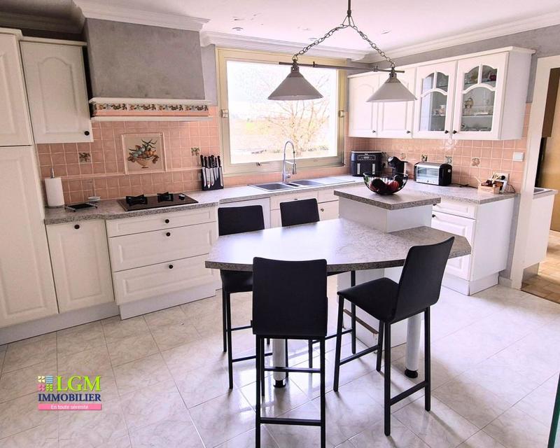 Villa - 525 m² - 7 pièces