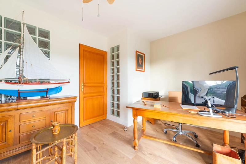 Maison - 173 m² - 7 pièces