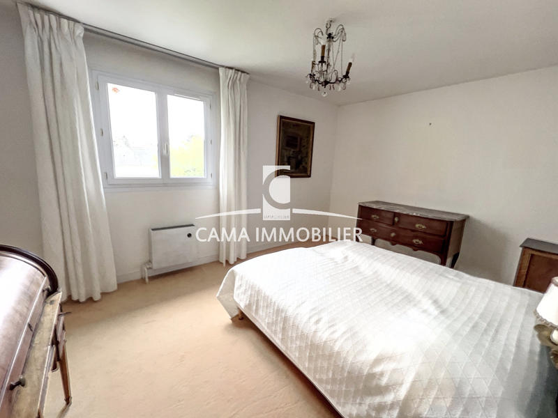 Maison - 196 m² - 7 pièces