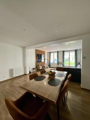 Maison de ville - 75 m² - 4 pièces