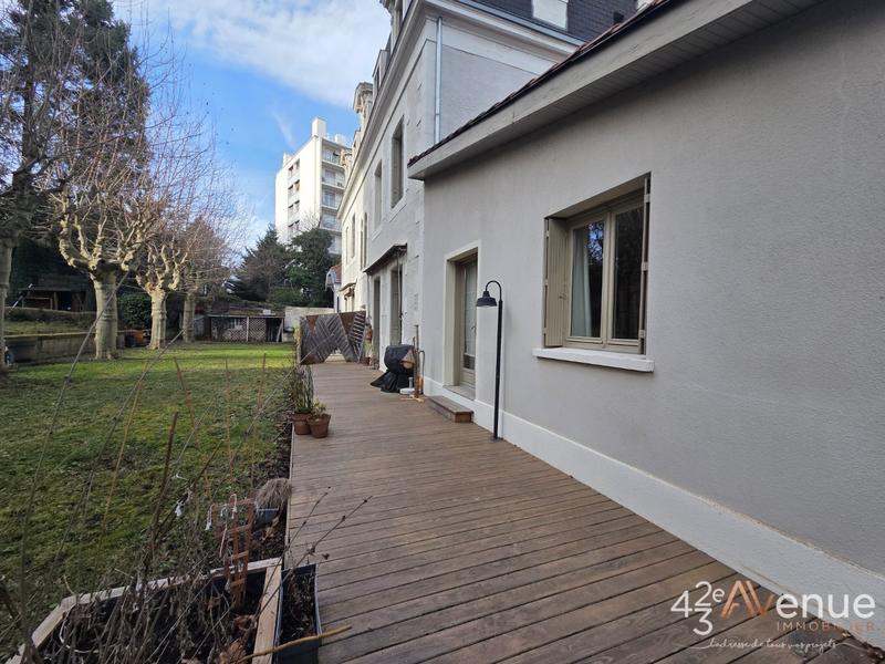 Appartement - 128 m² - 5 pièces